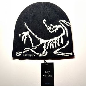 ARCTERYX BEANIE BIRD TOQUE ORCA BLACK & WHITE,I removed tag so pics not accurate
